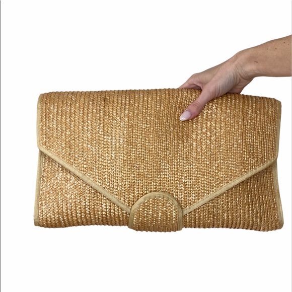 Vintage Handbags - Vintage Oversized Straw Clutch